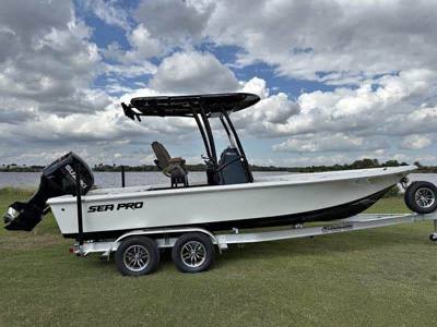 2026 Sea pro 230