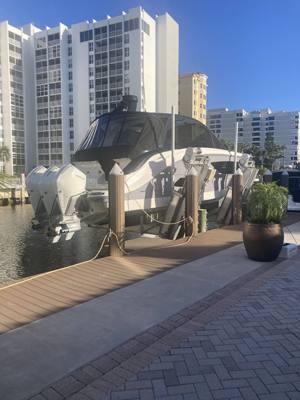 Boat Dock For Rent in Pompano Beach, Florida