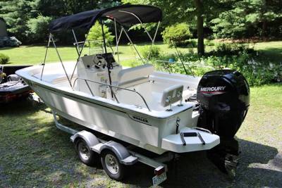 2025 Boston Whaler montauk 190