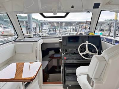Pursuit Offshore Luxury Fishing Machine