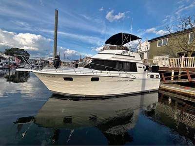 1988 Carver Aft cabin