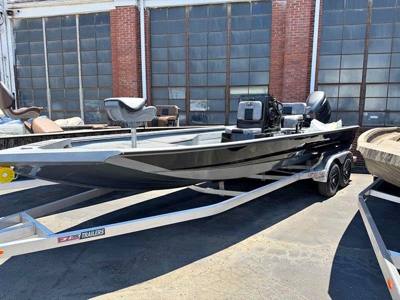 2027 Excel Bay Pro 230 Elite - 250 HP Suzuki
