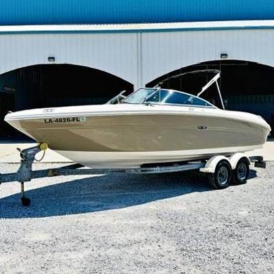 2005 Sea Ray 220 Select