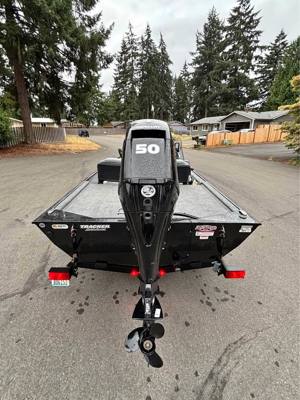 2025 Tracker Classic xl