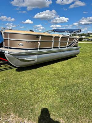2013 South Bay 520CR