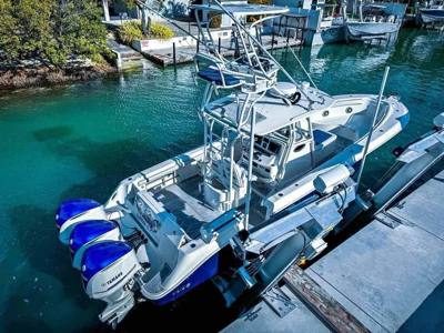 2013 Hydra-Sports 3400 CC | Triple Yamaha 300s | 670 Hours | Clean