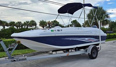 2011 Hurricane SunDeck Sport 188 OB