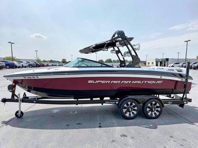 2012 AIR NAUTIQUE super air nautique 230