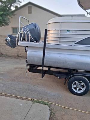 Ready for 4th of july 2014 Bennington loaded 25 and a 1/2 feet long.\n
