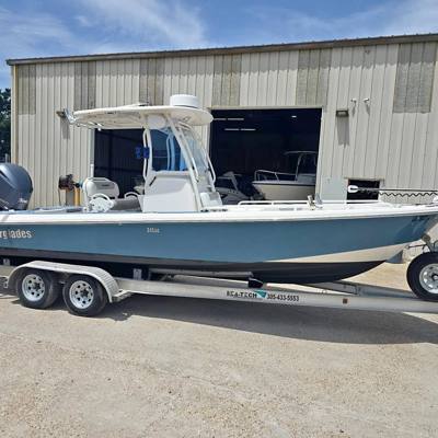 2012 Everglades 243 CC