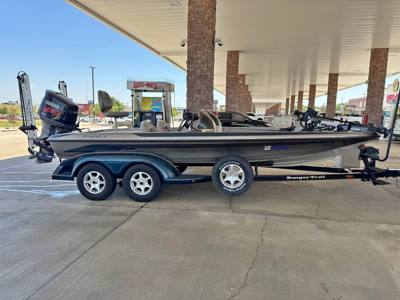 2003 Ranger 205VS