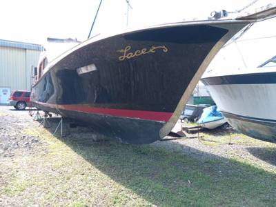 MIDNIGHT LACE RARE BOAT !!