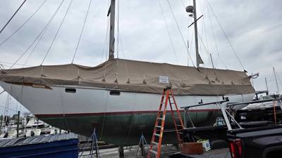 Ching-Tu Ketch Sailboat