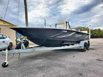 2018 Key Largo 220 Bay