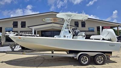 2013 Cape Bay 23
