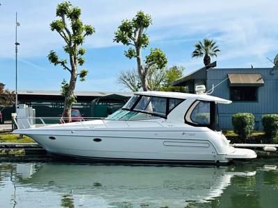 2000 Cruisers 3575 Express