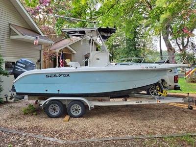 Sea Fox Center Console Boat
