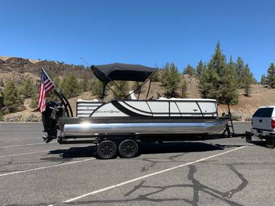 2020 25ft Southbay Tritoon
