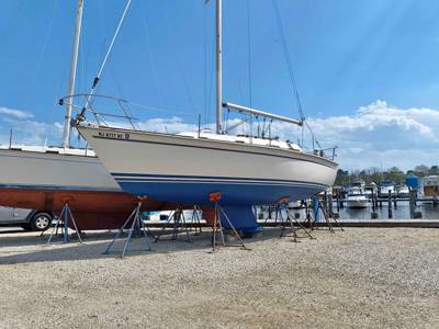 1987 Pearson 31-2 Sailboat