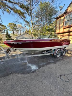 1988 Crestliner Speedboat