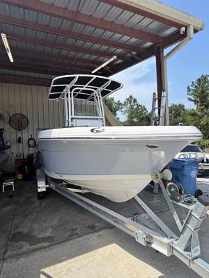2025 Robalo R202EX