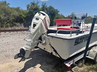 2008 Carolina skiff 178 DLX