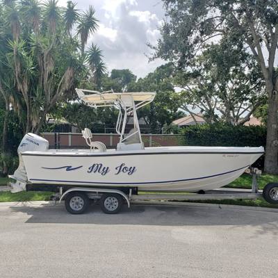 Boat Mako and Trailer, Honda 4-Stroke 130 HP