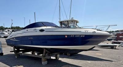 2005 Sea Ray 240 Sundeck
