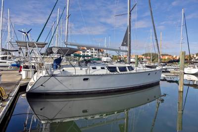 MUST GO NOW! 2001 Jeanneau 43DS