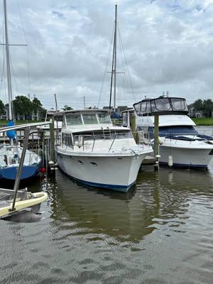 1965 Hatteras 41 motoryacht double cabin