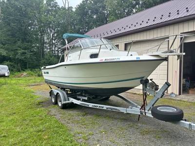 F/s f/t 2000 Sea Pro 210 Walk Around