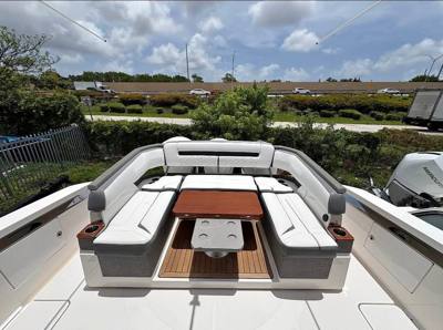 2019 Tiara Yacht 38 LS