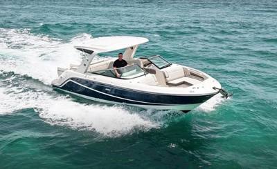 2022 Sea Ray SLX 310 Outboard, 31 ft - MyYachtSales.com