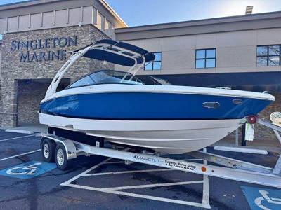 2025 Regal / Bowrider / New! LS2 / Warranty / Garmin 743 / V6