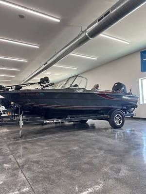 2016 Triton 186 Fishunter