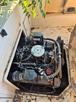 1984 Chris craft 215 Scorpio