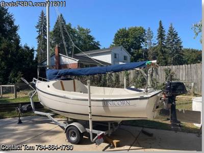 2015 Com-Pac Sunday Cat — 17ft