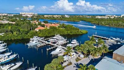 58’ boat slip jupiter Fl