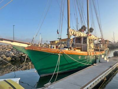 Schooner Topsail Gaff Rig