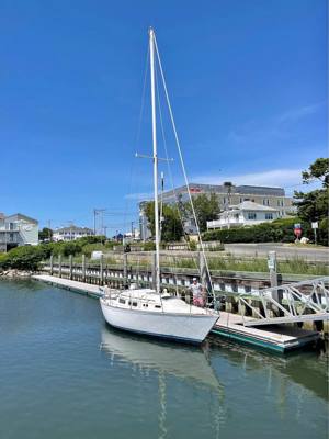Sabre 30’ Sailboat