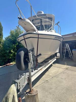 Offshore Fishing Boat with Twin Yamaha 200HP Motors