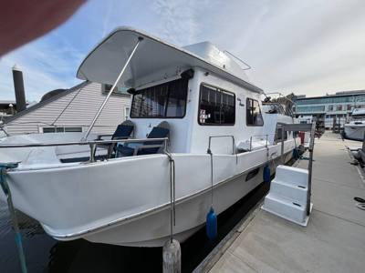 41 foot Holiday mansion with live aboard rights