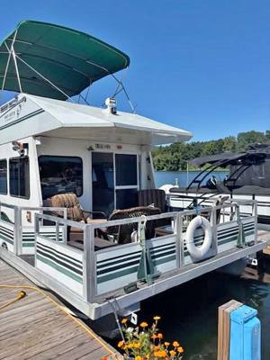 🚤✨ 43’ Myacht Houseboat (‘99) — Fully Renovated & Ready for Summer Fun! ☀️🌊