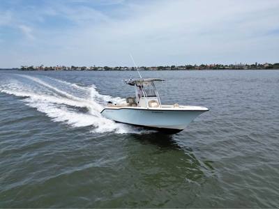 2020 Key West 239FS – Honda 225 – Well Maintained