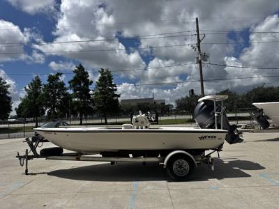 2007 Hewes 18 Red Fisher 2018 Yamaha 150 (16 HOURS)
