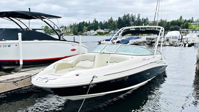 2006 SeaRay sundeck 220