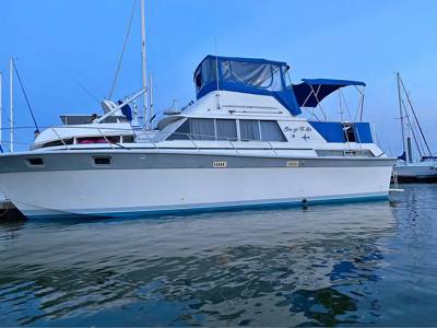 1987 Silverton ￼40' Aft Cabin Motor Yacht