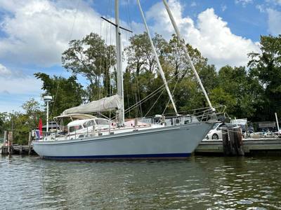 1983 Brewer 42 Cutter