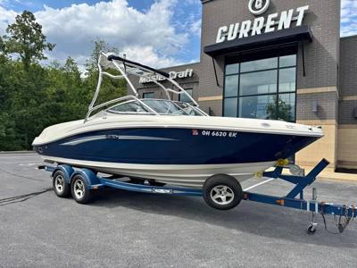 2008 Sea Ray 230 Select