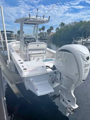 2023 EVERGLADES 243 CC